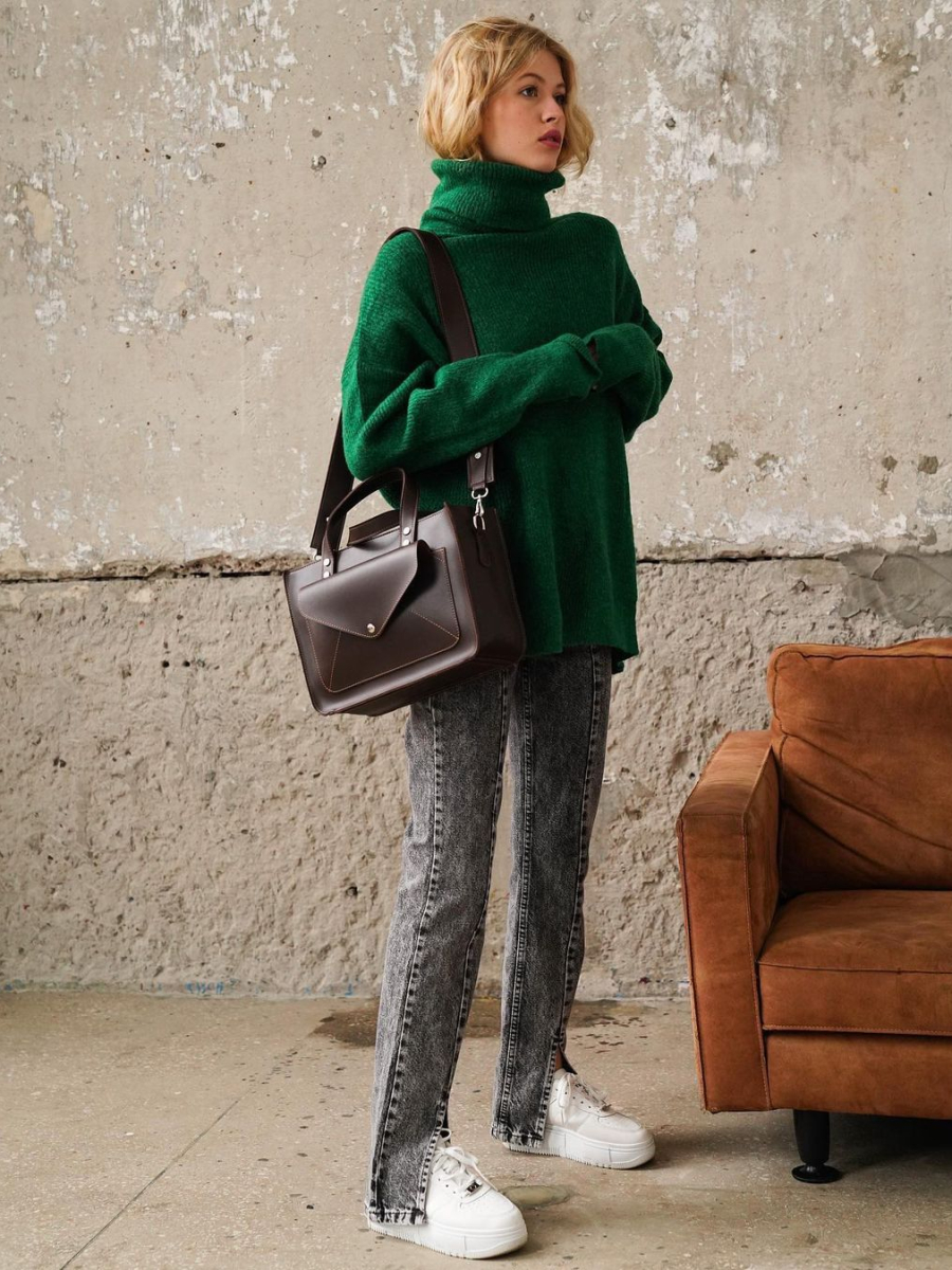 Містка сумка з кишенею спереду НІКОЛЬ шоколадна LM4000-14