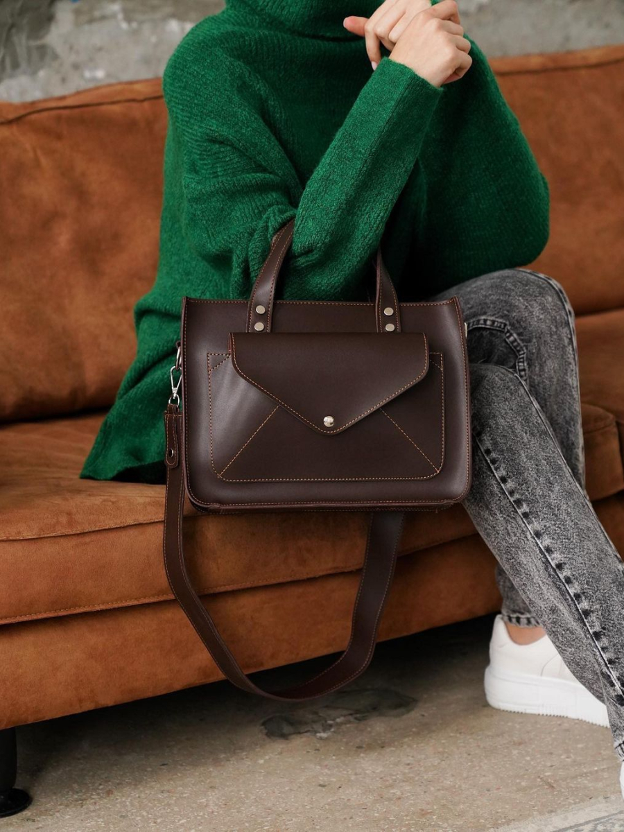 Містка сумка з кишенею спереду НІКОЛЬ шоколадна LM4000-14