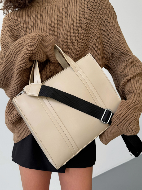 Містка сумка з накладними ручками МІРАНДА бежева LEMAN LM4484-2