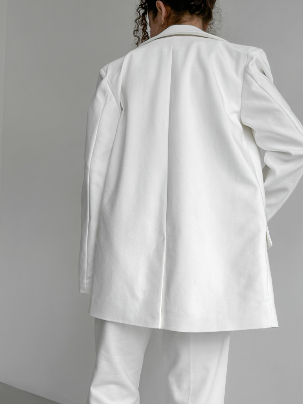 Жакет oversize з трьома ґудзиками білий LEMAN LM4568-4