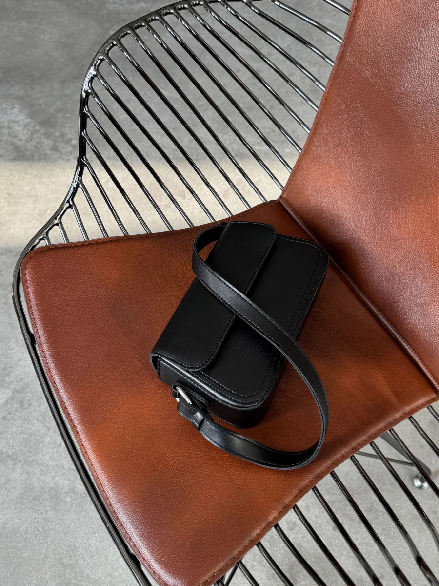 Клатч-багет АДЕЛЬ чорний LEMAN LM4681-2