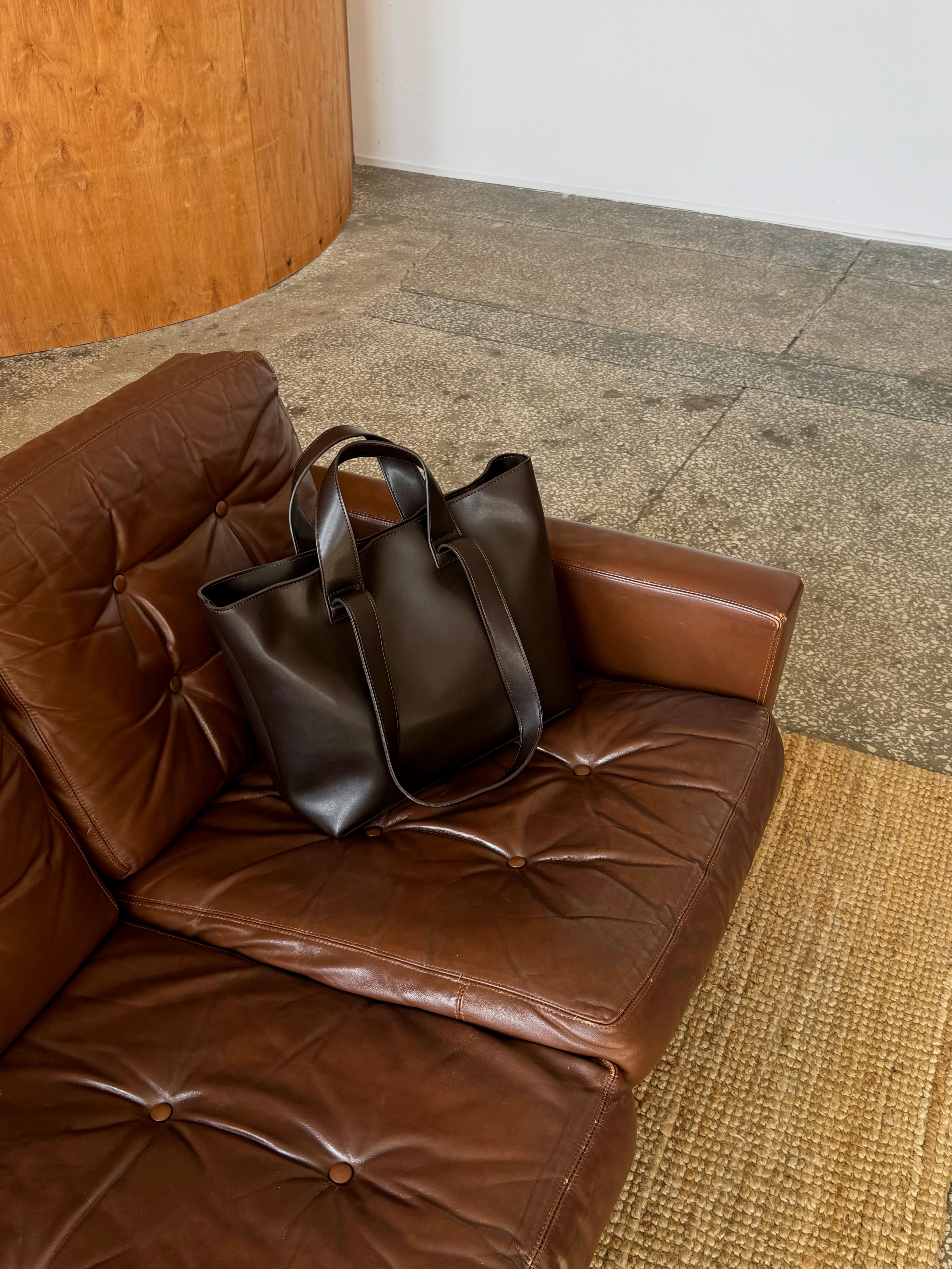 Містка сумка-шопер МЕГАН шоколадна LEMAN LM4343-3