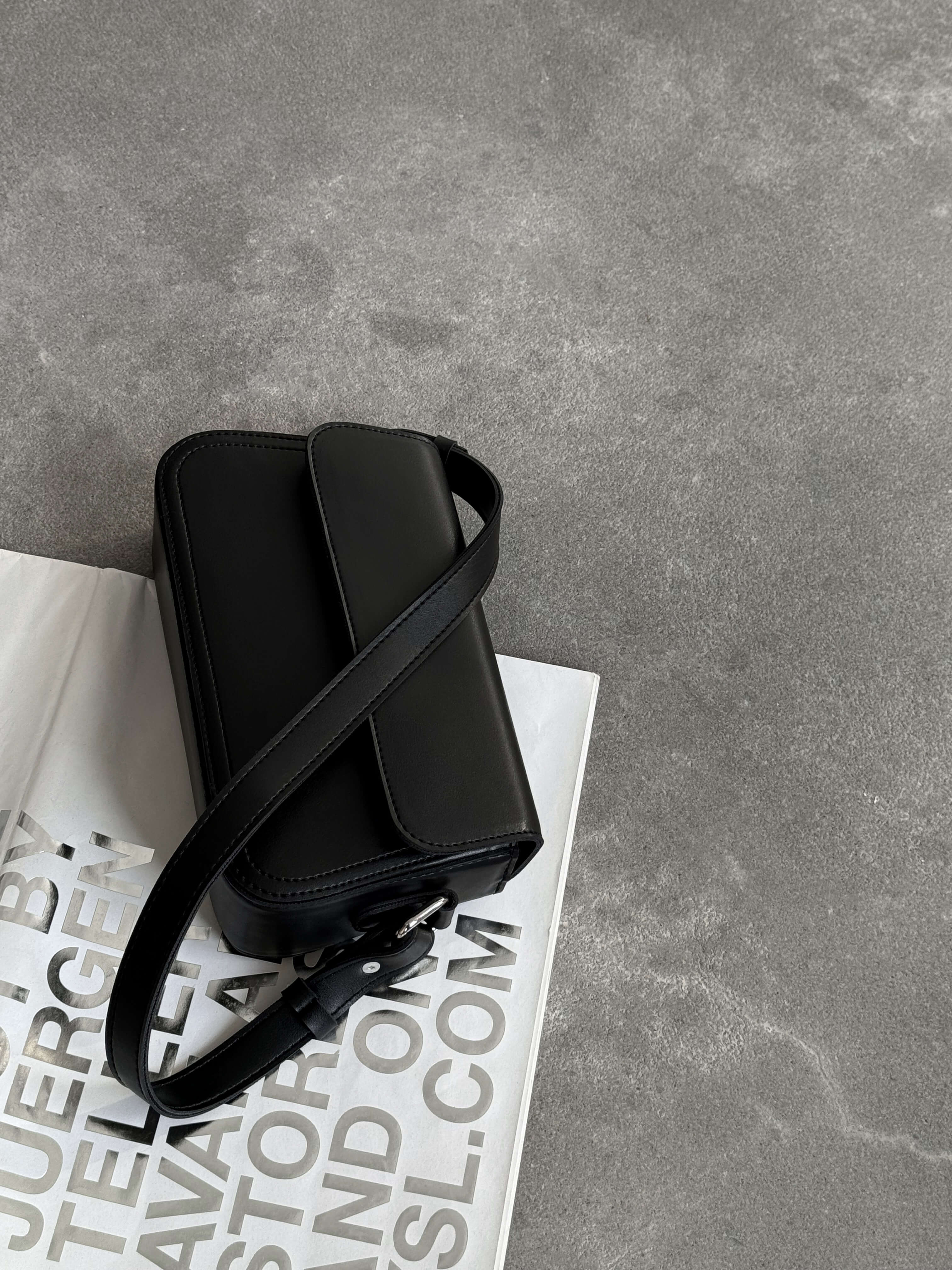 Клатч-багет АДЕЛЬ чорний LEMAN LM4681-2